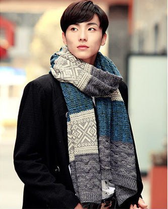 Knitted long scarf - Inspiren-Ezone