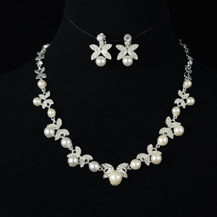 Korean bride pearl Clover Necklace Earrings Set Wedding jewelry accessories - Inspiren-Ezone